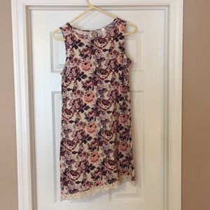 Floral dress with lace trim